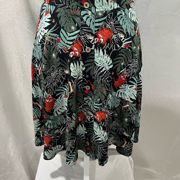 NWT-Her Universe/Disney’s Lion King 2 pce set pumba’s jungle shirt/skirt 2X - Picture 13 of 16